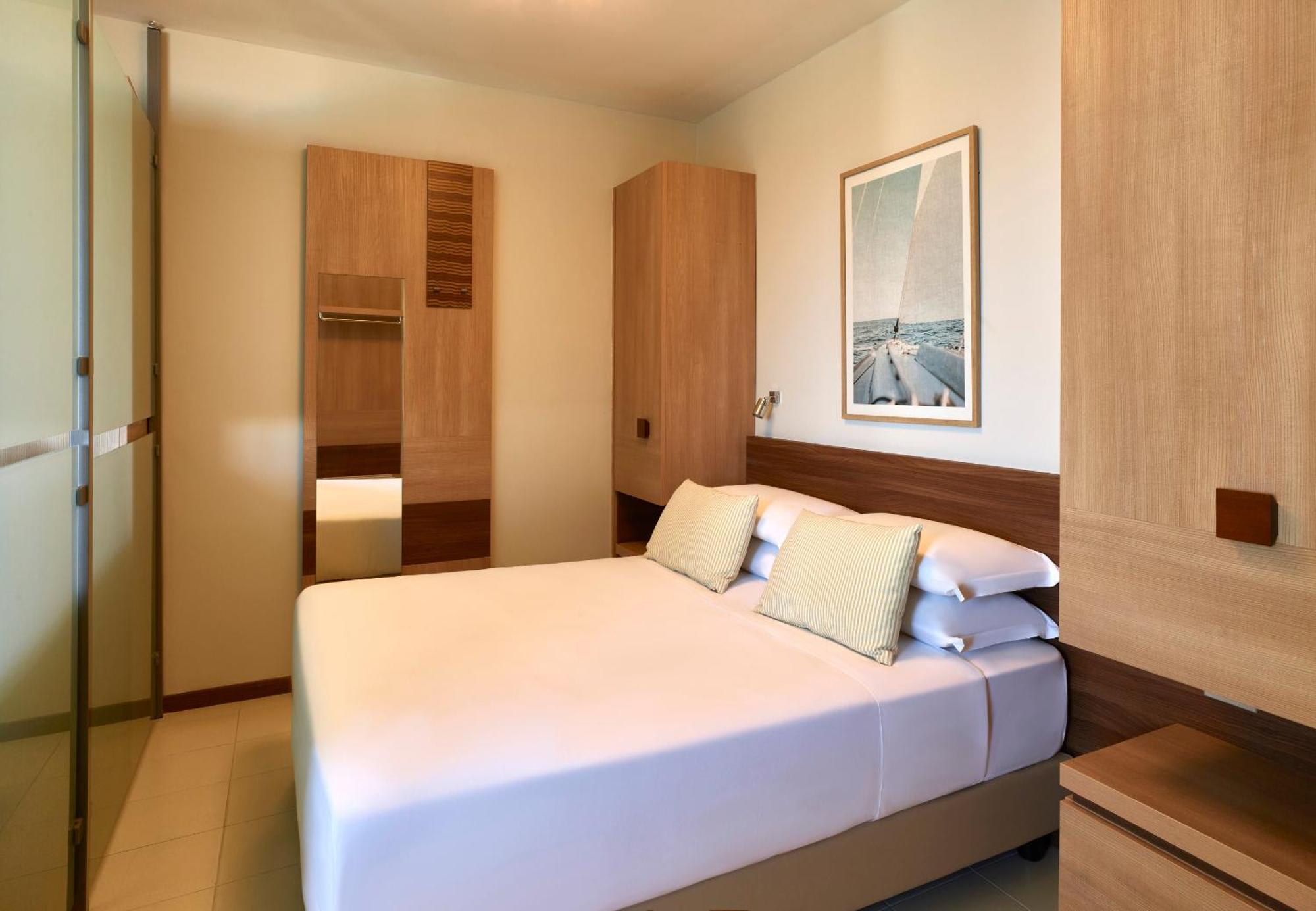 Serena Majestic Residence Montesilvano Bilik gambar