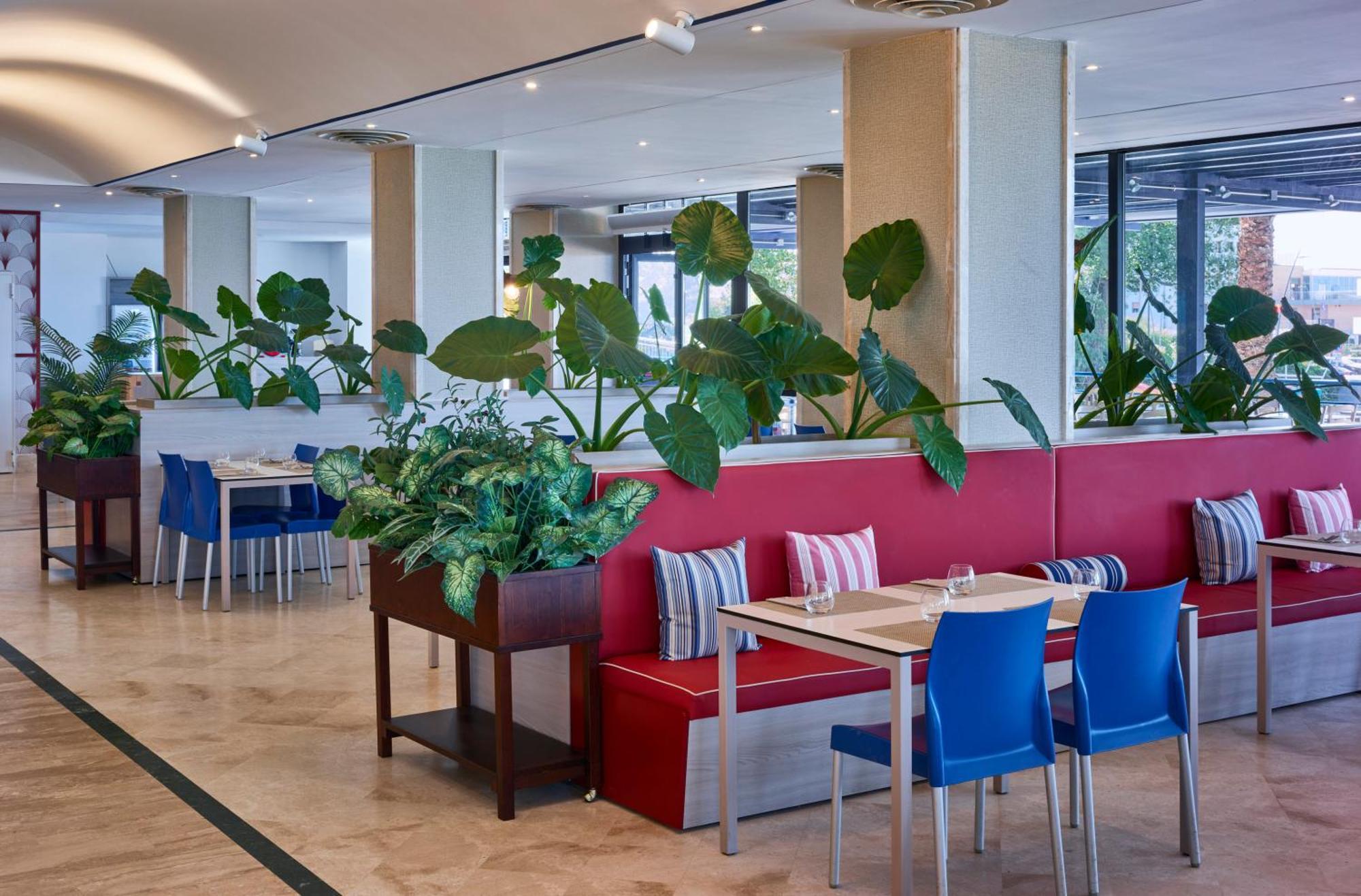 Serena Majestic Residence Montesilvano Luaran gambar